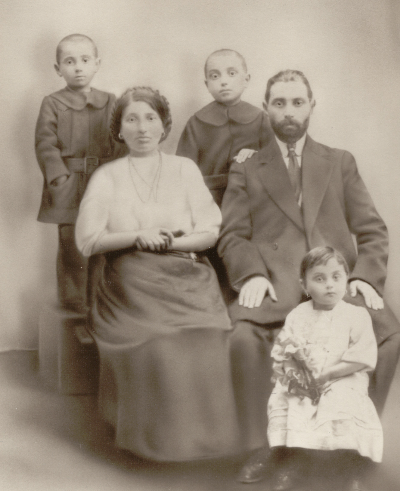 Velvil Sevransky family