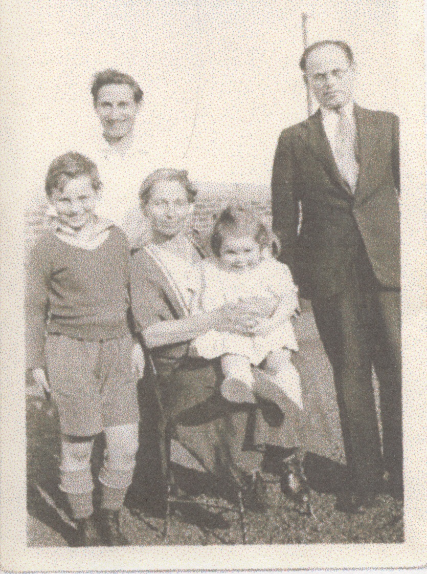 Genendel Reisman & family