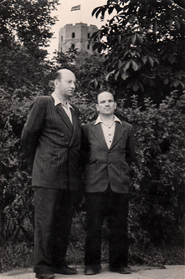 Shmuel & Itzhak, Vilnius 1957