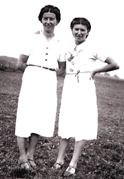 Frida and Bunka Kozhenetz (1939)