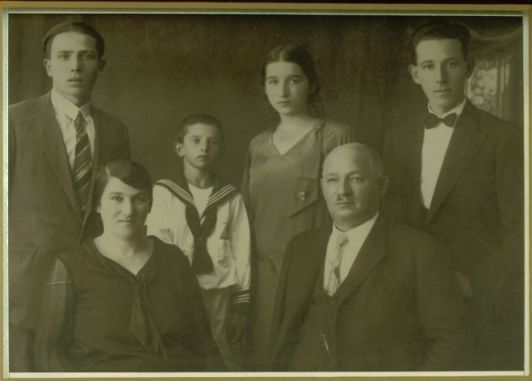 Israel Neiderman & Family